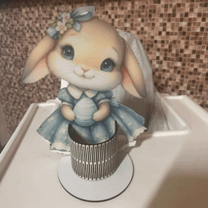 Suport decorativ din MDF pentru ou sau dulciuri – Model Iepuraș de Paște